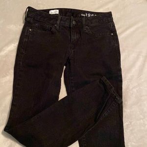 Black GAP Always Skinny Jeans